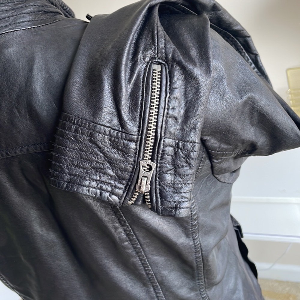 Elena Jacket - Picture 6 of 8